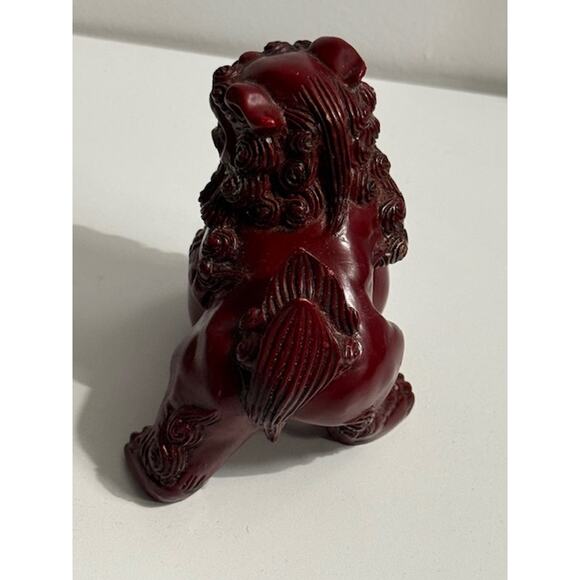 Vintage Chinese Foo Dog Guardian Lion Resin left facing figurine Red Foo - Picture 5 of 6